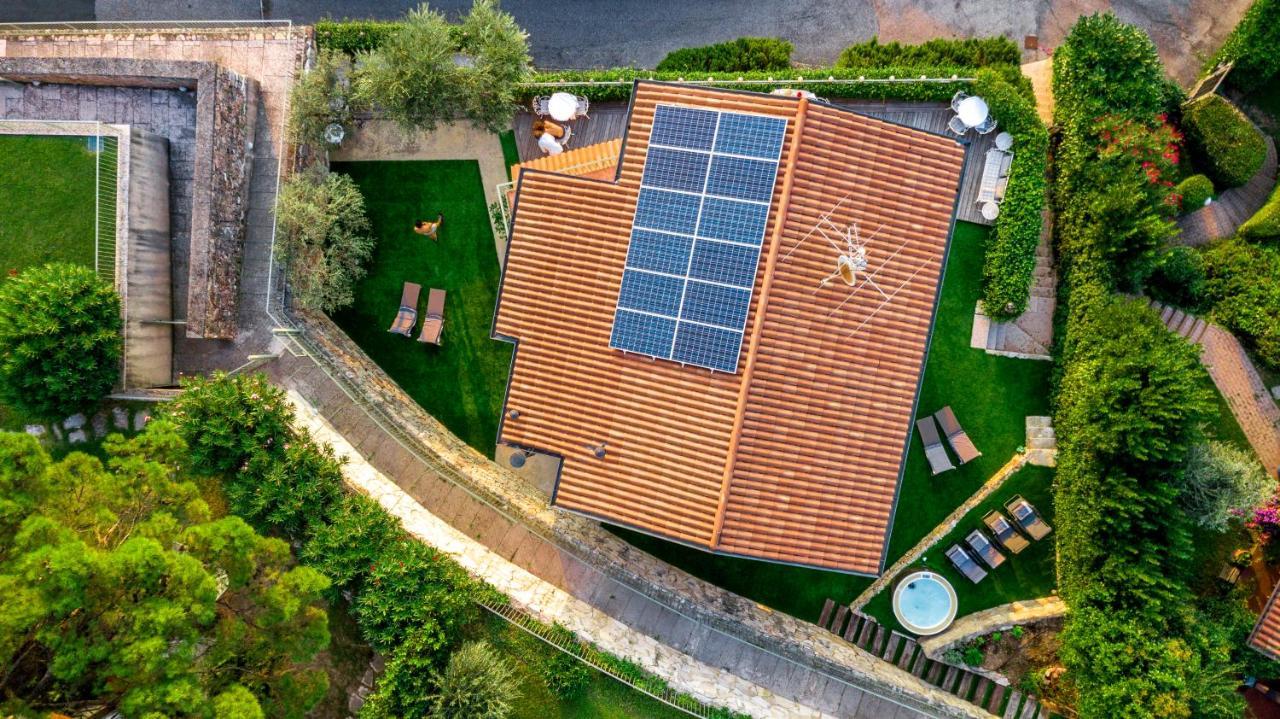 Villa Casa Antichità à Torri Del Benaco Extérieur photo