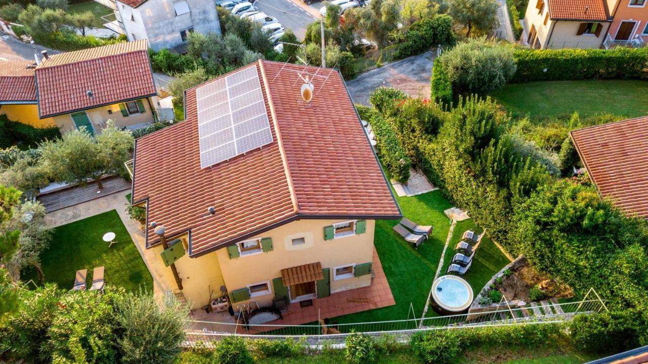 Villa Casa Antichità à Torri Del Benaco Extérieur photo