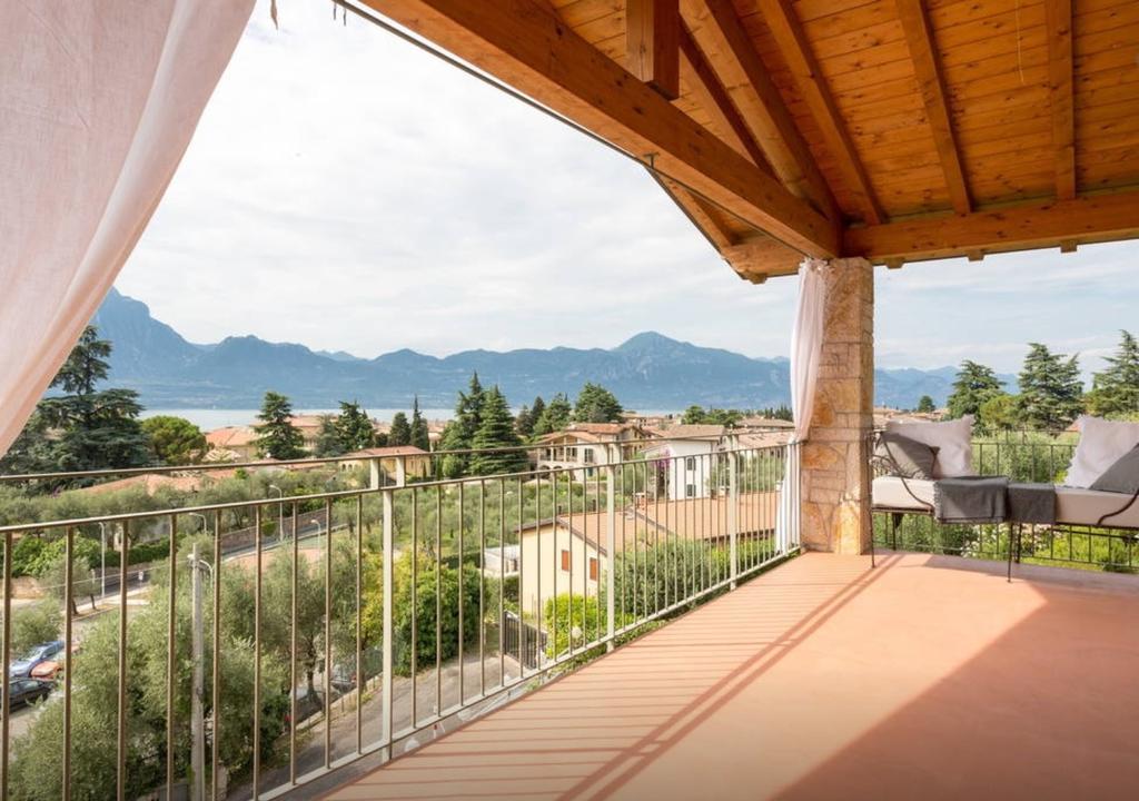 Villa Casa Antichità à Torri Del Benaco Chambre photo