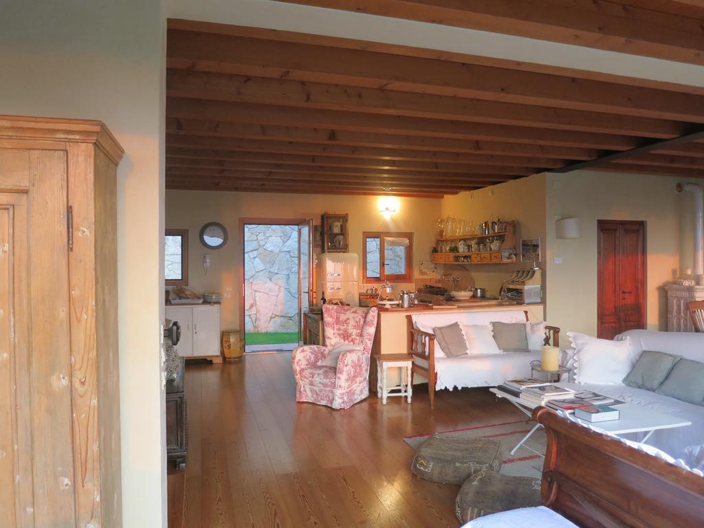 Villa Casa Antichità à Torri Del Benaco Extérieur photo