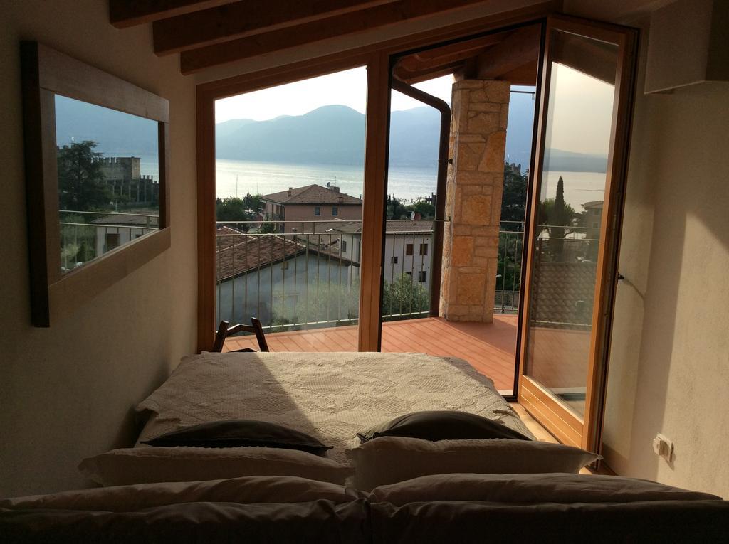 Villa Casa Antichità à Torri Del Benaco Extérieur photo