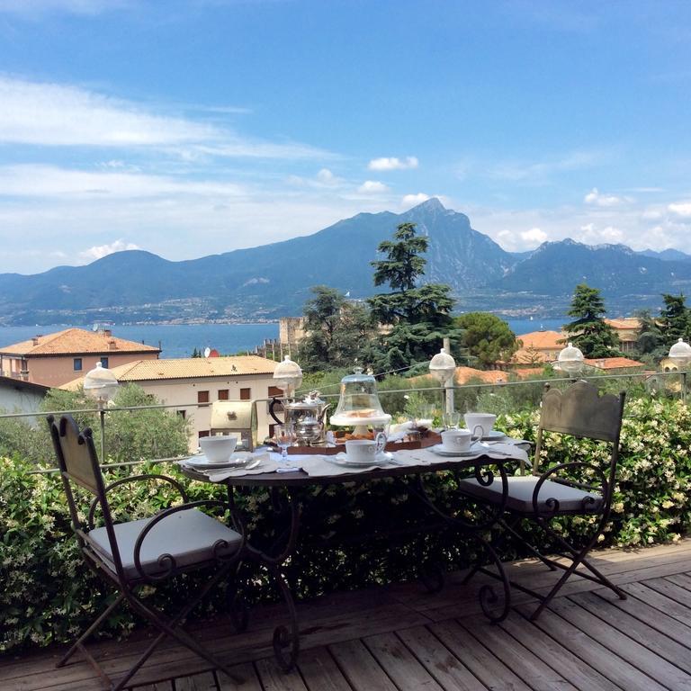 Villa Casa Antichità à Torri Del Benaco Extérieur photo